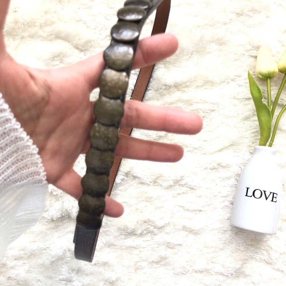 Pewter Silver Leather thin Belt hammered coins S - Picture 3 of 4